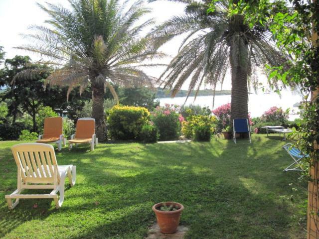 Ferienhaus La Casa Di Teresa-villetta A 50 Mt Dal Mare Olbia