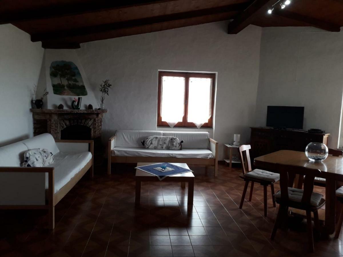 La Casa Di Teresa-villetta A 50 Mt Dal Mare Olbia